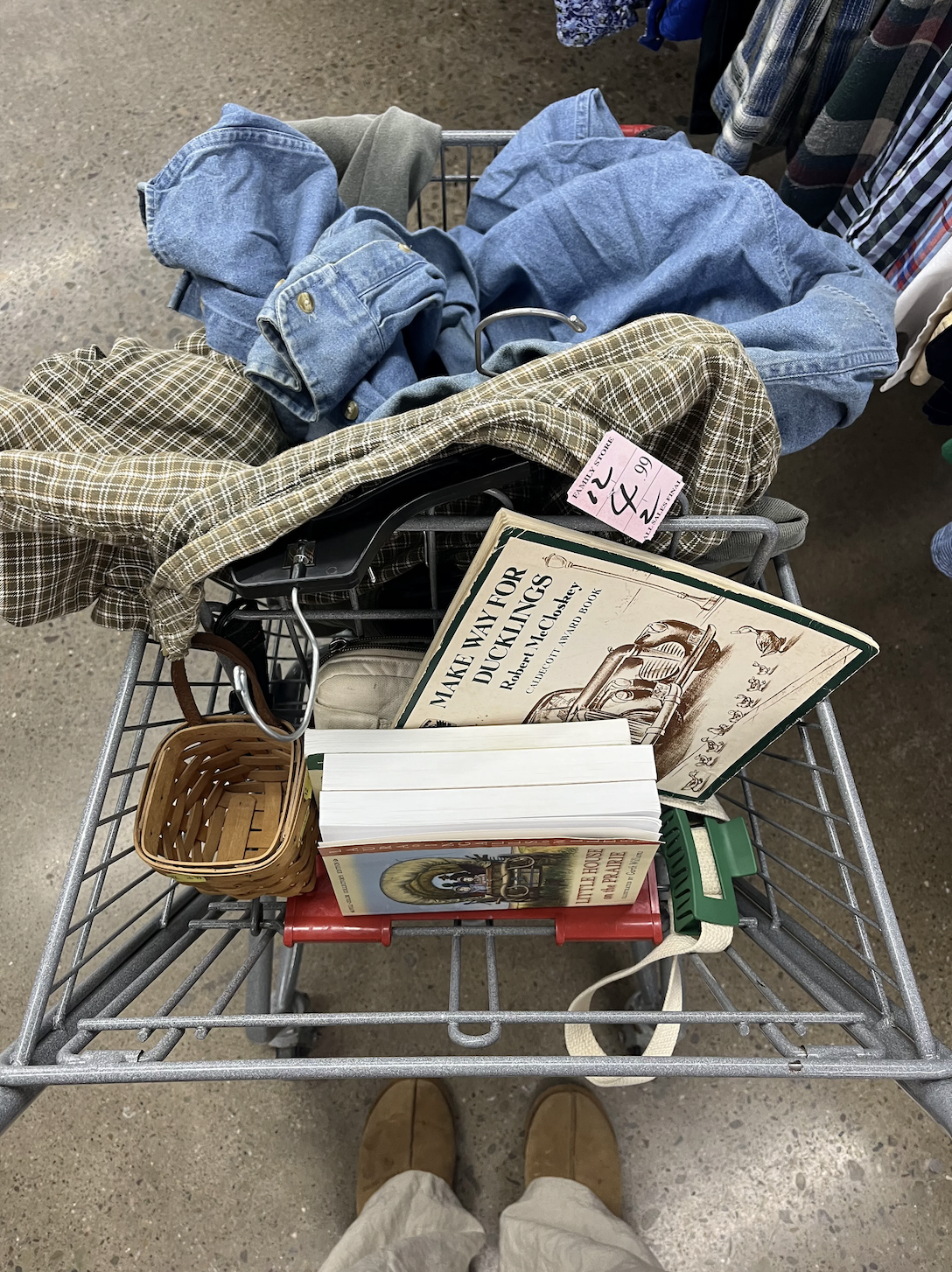 Junkin’ for Jesus: Finding Treasures on Earth with Hearts for Heaven | Kathy Russell